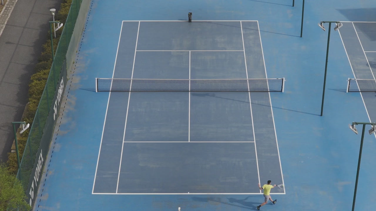 Tenniix-世界初カメラ追跡ポータブルAIテニスロボット
